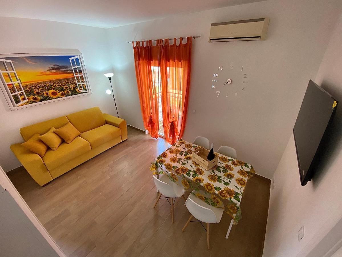 Appartamento Baciata Dal Sole أتشيريالي المظهر الخارجي الصورة