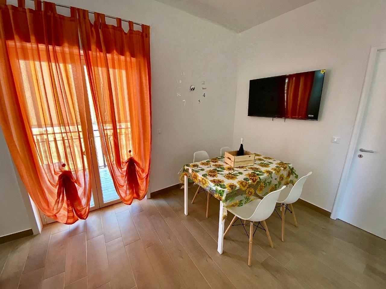 Appartamento Baciata Dal Sole أتشيريالي المظهر الخارجي الصورة